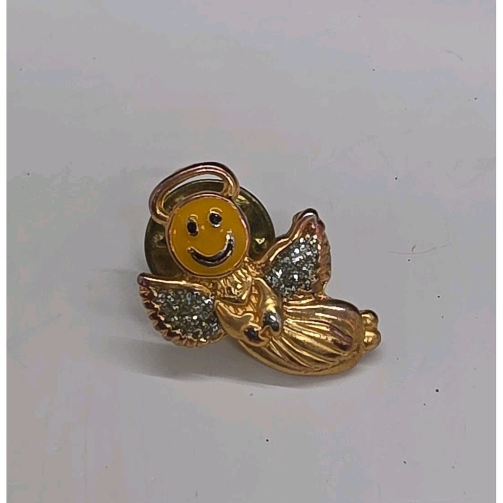 Smiley Face Guardian Angel Lapel Hat Jacket Pin Yellow Face